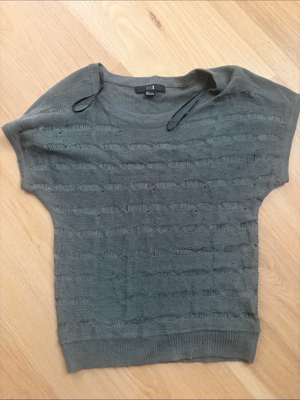 Forever 21 Olive Green Knit Short-Sleeve Sweater Top